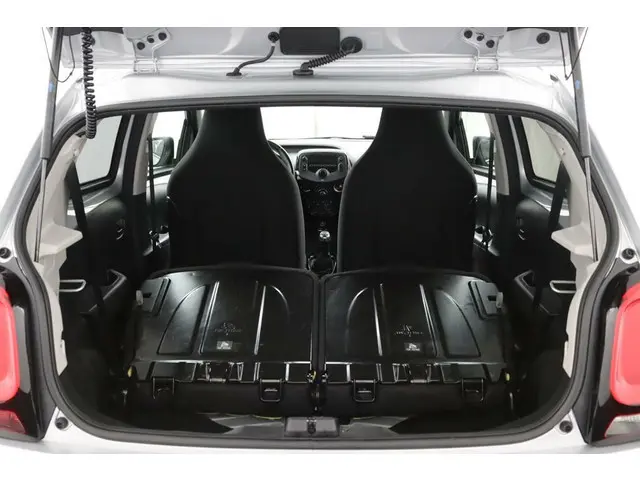 Citroën C1 1.0 VTi Feel grijs 2020 Benzine 29