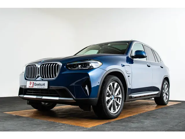 BMW X3 xDrive30e 2022 Hybride Benzine 27