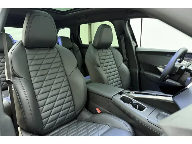 Peugeot 5008 1.6 Plug-in Hybrid GT 2025 Hybride Benzine 16