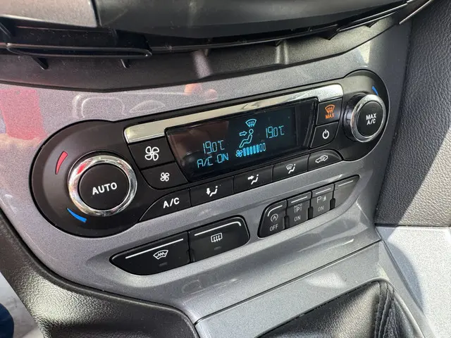 Ford Focus 1.0 EcoBoost Lease Titanium 2013 Benzine 8