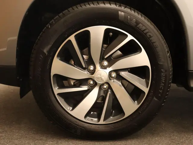 Mitsubishi ASX 1.6 Cleartec Invite+ 2014 Benzine 20