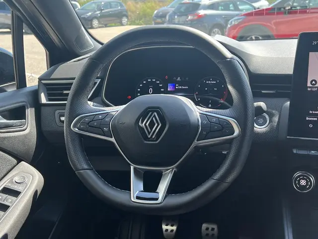 Renault Clio 1.0 TCe 90 GPF Esprit Alpine 2023 Benzine 22