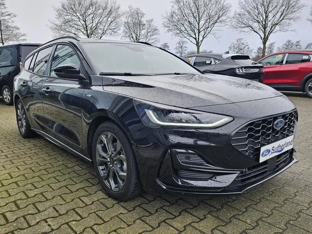 Ford Focus 1.0 EcoBoost Hybrid ST Line 2025 Benzine 6