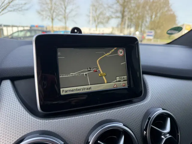 Mercedes-Benz B-Klasse 180 Prestige 2014 Benzine 16