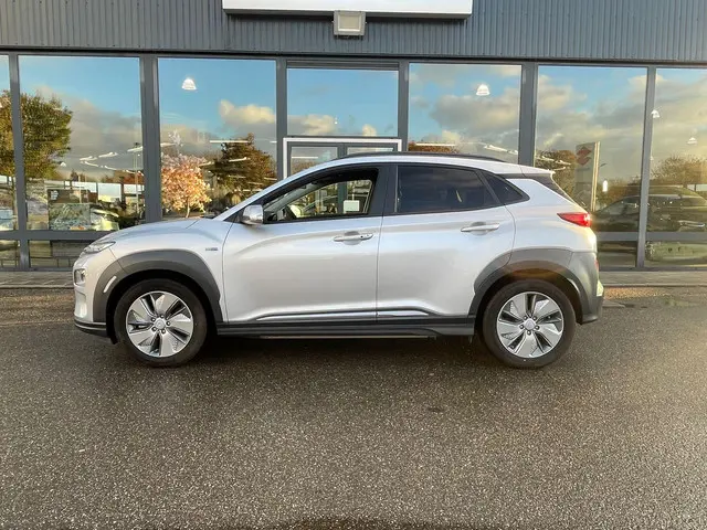 Hyundai Kona EV Premium 64 kWh 2020 Elektrisch 4