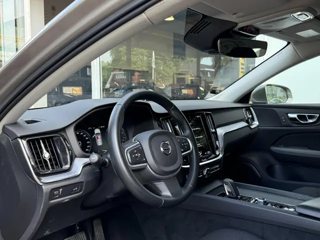 Volvo V60 2.0 B4 Business Pro 2021 Benzine 13