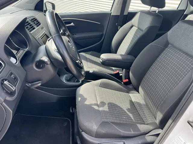 Volkswagen Polo 1.2 TSI Highline 2016 Benzine 3