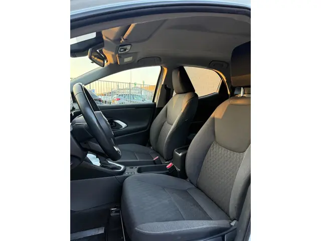 Toyota Yaris 1.5 Hybrid Active 2021 Hybride Benzine 7