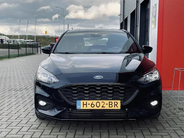Ford Focus 1.0 ECOBOOST ST LINE BUSINESS 2020 Benzine 5