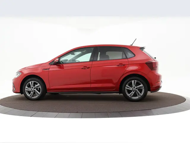 Volkswagen Polo 1.0 Tsi 95pk R-Line 2023 Benzine 23