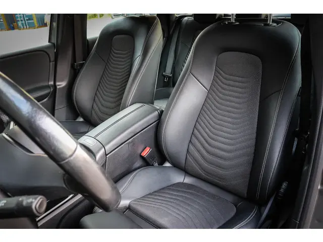 Mercedes-Benz B-Klasse 160 2020 Benzine 7