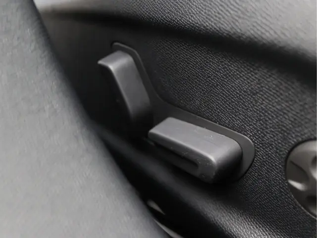 Citroën C5 X 1.6 PureTech Business Plus 2022 Benzine 27