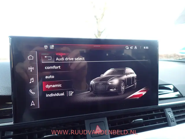 Audi A4 Avant 35TFSI S-LINE 2020 Hybride Benzine 23