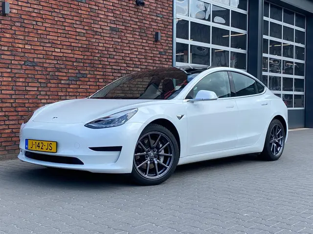 Tesla Model 3 Standard RWD Plus 60 kWh 2020 Elektrisch