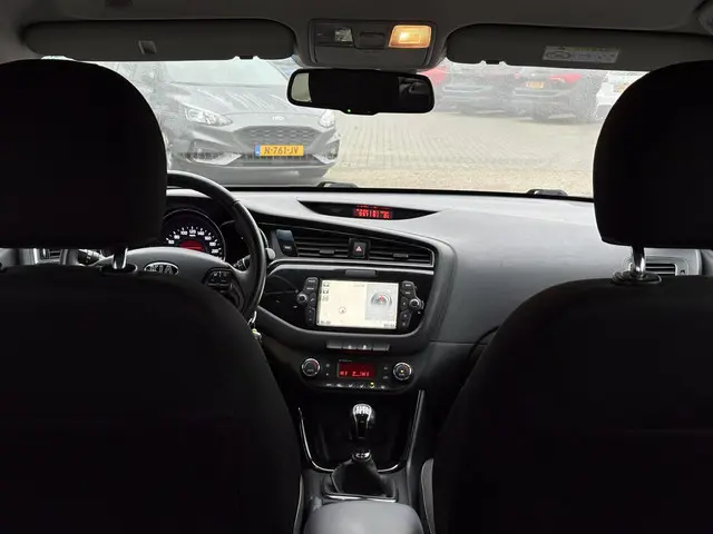 Kia cee'd Sportswagon 1.6 GDI DynamicLine 2015 Benzine 7