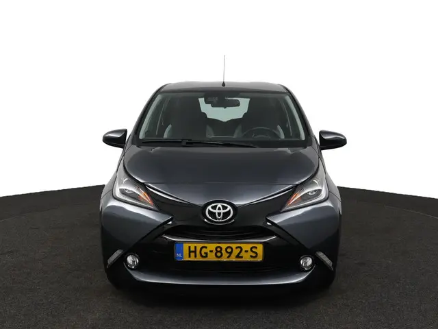 Toyota Aygo 1.0 VVT-i x-play 2015 Benzine 16