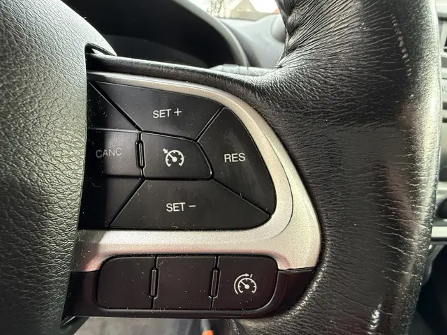 Jeep Renegade 1.4 MultiAir Longitude 2016 Benzine 15