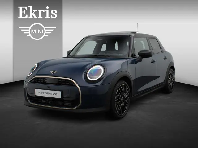 MINI 5-Deurs Cooper C 2024 Benzine