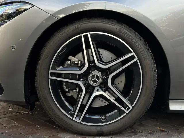 Mercedes-Benz CLA 200 d AMG Line 2025 Diesel 9