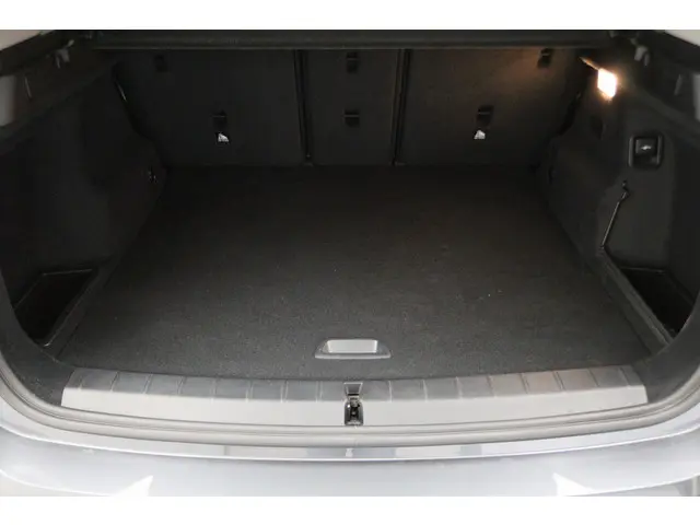 BMW X1 xDrive25e Executive 2021 Hybride Benzine 14