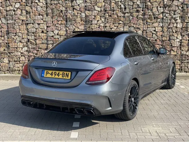 Mercedes-Benz C-Klasse 63 AMG S Prem.Pl.P. 2019 Benzine 4