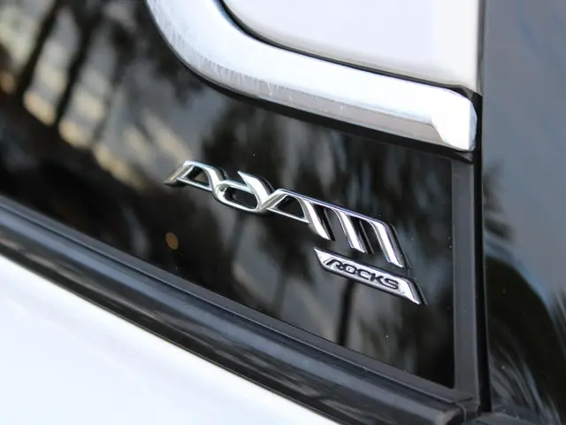 Opel ADAM 1.0 Turbo Rocks 2017 Benzine 24