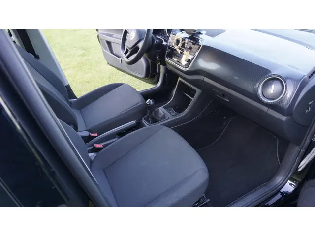 Volkswagen up! 1.0 BMT move up! 5 drs Airco 2021 Benzine 19