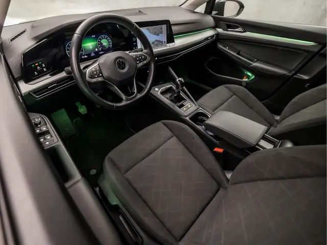 Volkswagen Golf Variant 1.0 TSI Sport 2023 Benzine 15