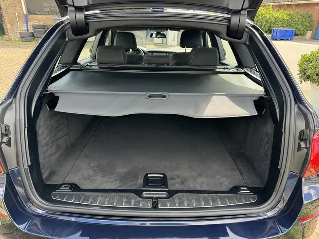 BMW 5 Serie Touring 520i M Sport Edition 2015 Benzine 36