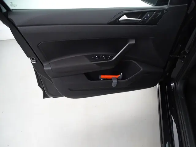 Volkswagen Polo 1.0 TSI Life M'23 2022 Benzine 24