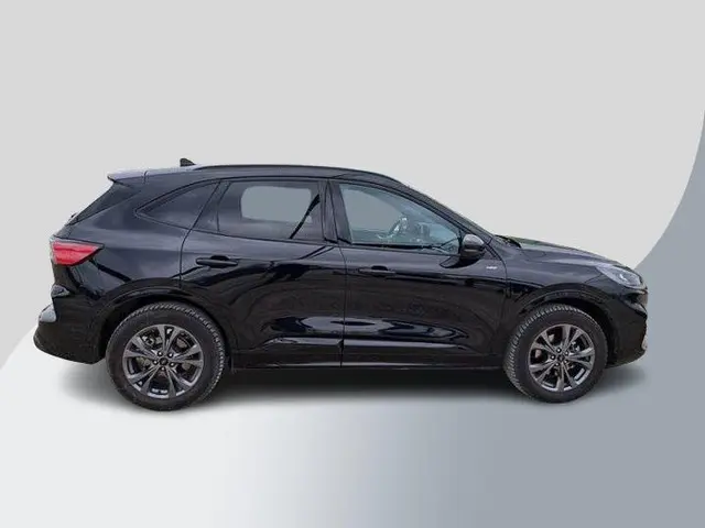Ford Kuga 2.5 PHEV ST-Line 2023 Hybride Benzine 29
