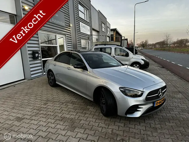 Mercedes-Benz E-Klasse 200 AMG Line 2022 Benzine 3