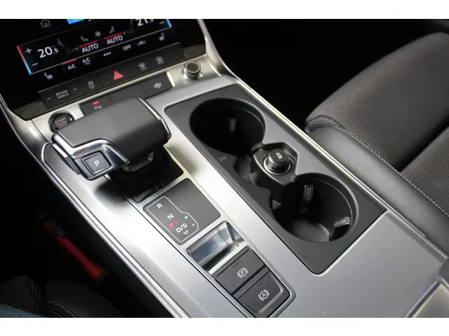 Audi A6 Avant 40 TFSI S-Line Competition 2023 Benzine 25
