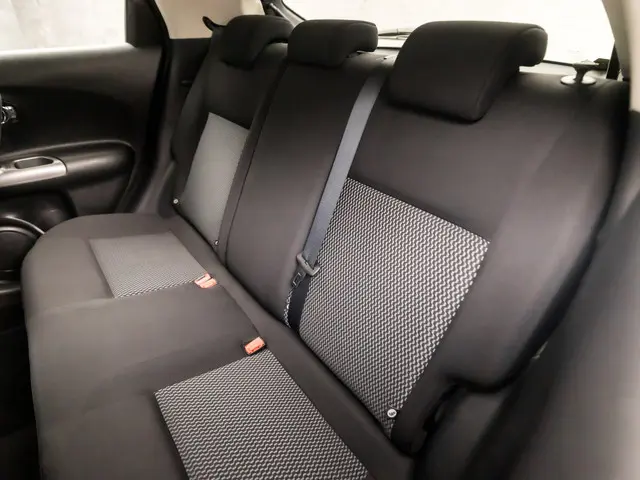 Nissan Juke 1.2 DIG-T Sport 2015 Benzine 14