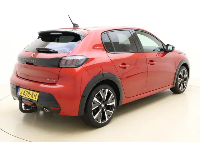 Peugeot 208 2