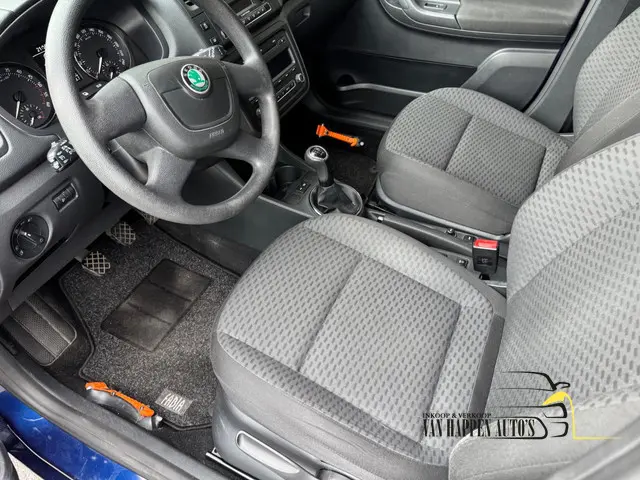 Nissan Pixo 1.0 Visia 2013 Benzine 10