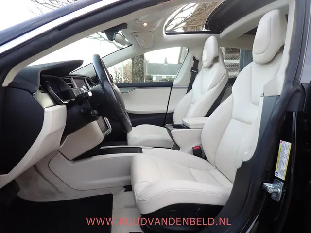 Tesla Model S 75D 2018 Elektrisch 10