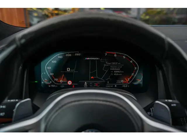 BMW 8 Serie M850i xDrive High Executive 2018 Benzine 20