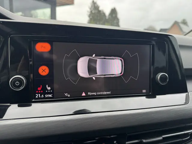 Volkswagen Golf 1.5 TSI 130pk Style 2020 Benzine 23