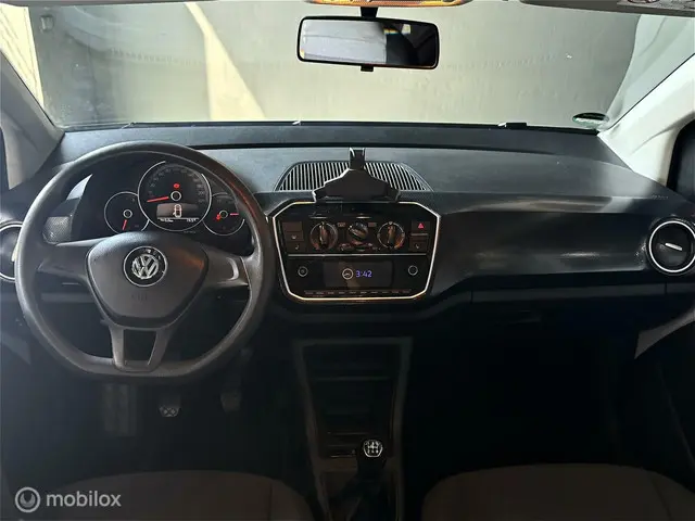 Volkswagen up! / 1.0 BMT up! Take up! / STOEL VW 2017 Benzine 4