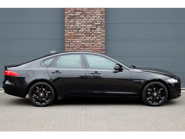 Jaguar XF 2.0t 250 PK Chequered Flag Aut8 | 2020 Benzine 11