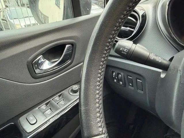 Renault Captur 0.9 TCe Dynamique I Camera 2014 Benzine 10