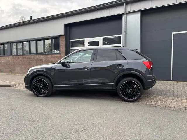 Audi Q2 35 TFSI Edition one 2022 Benzine 7