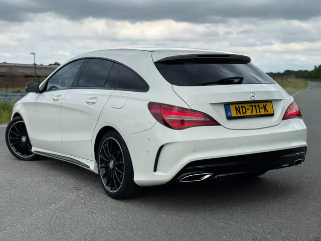 Mercedes-Benz CLA Shooting Brake 180 AMG|NAP| 2017 Benzine 3