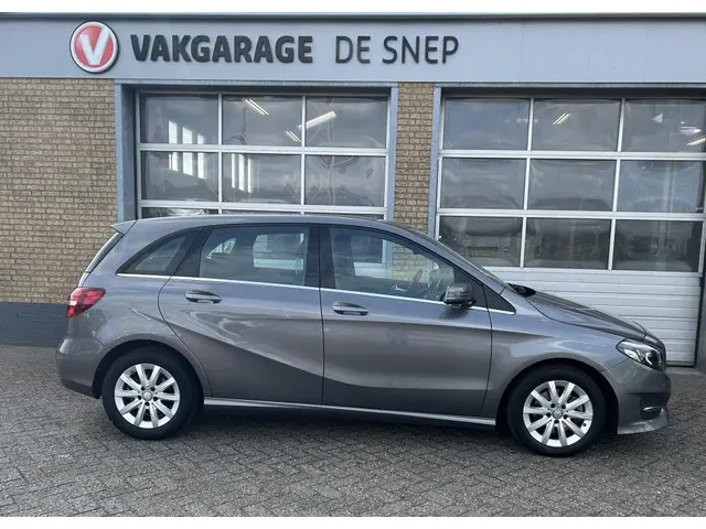 Mercedes-Benz B-Klasse 180 Ambition 2016 Benzine 8
