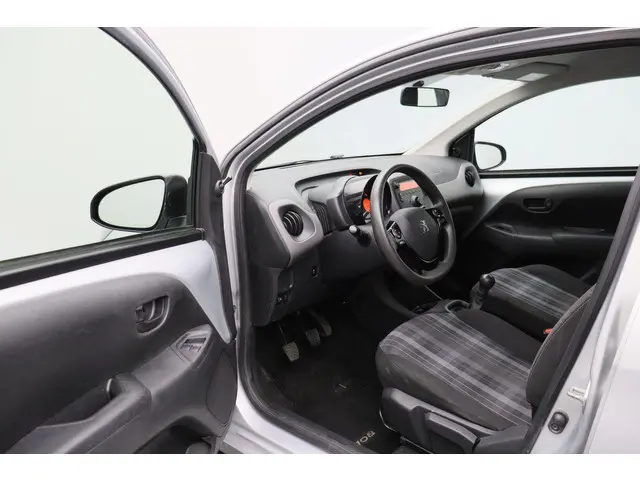 Peugeot 108 2