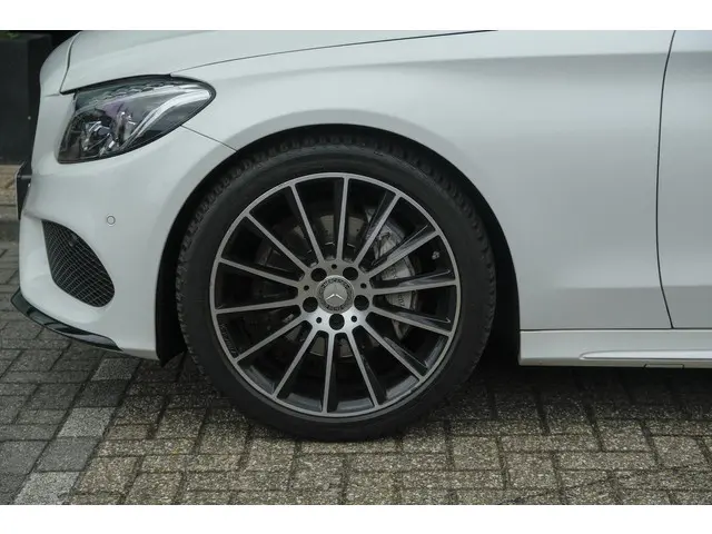 Mercedes-Benz C-Klasse C200 AMG 184pk 2017 Benzine 37