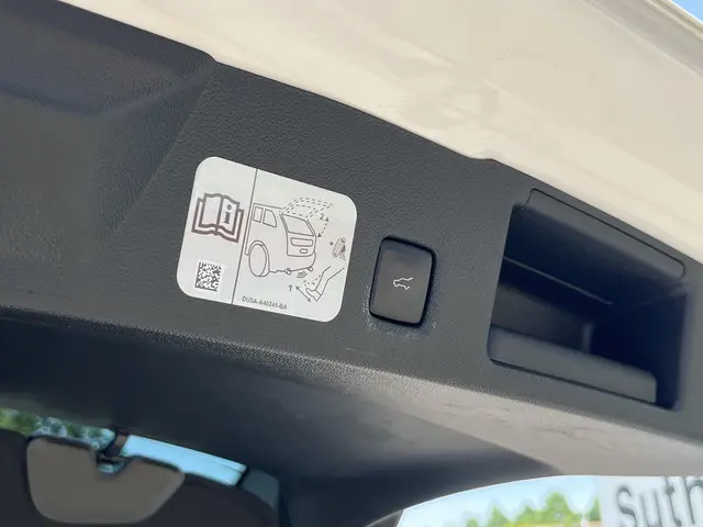 Ford Kuga 2.5 PHEV Vignale 2021 Hybride Benzine 37