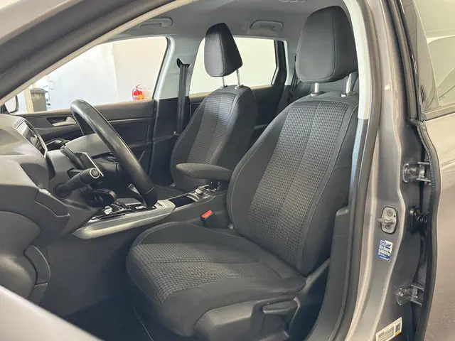 Peugeot 308 SW 1.2 PureTech 2021 Benzine 10