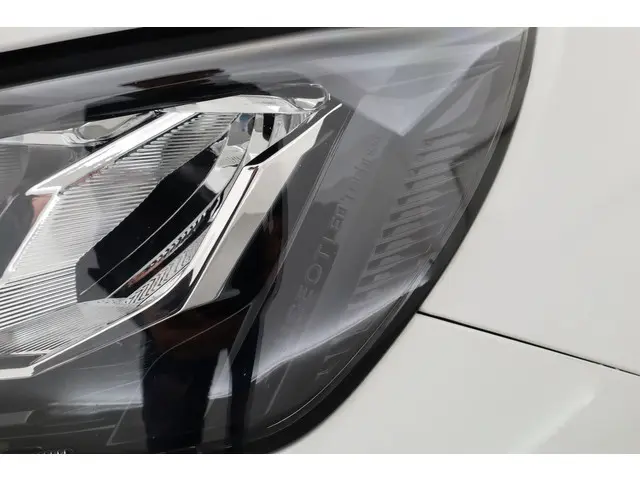 Peugeot 2008 1.2 PureTech Active 2021 Benzine 35